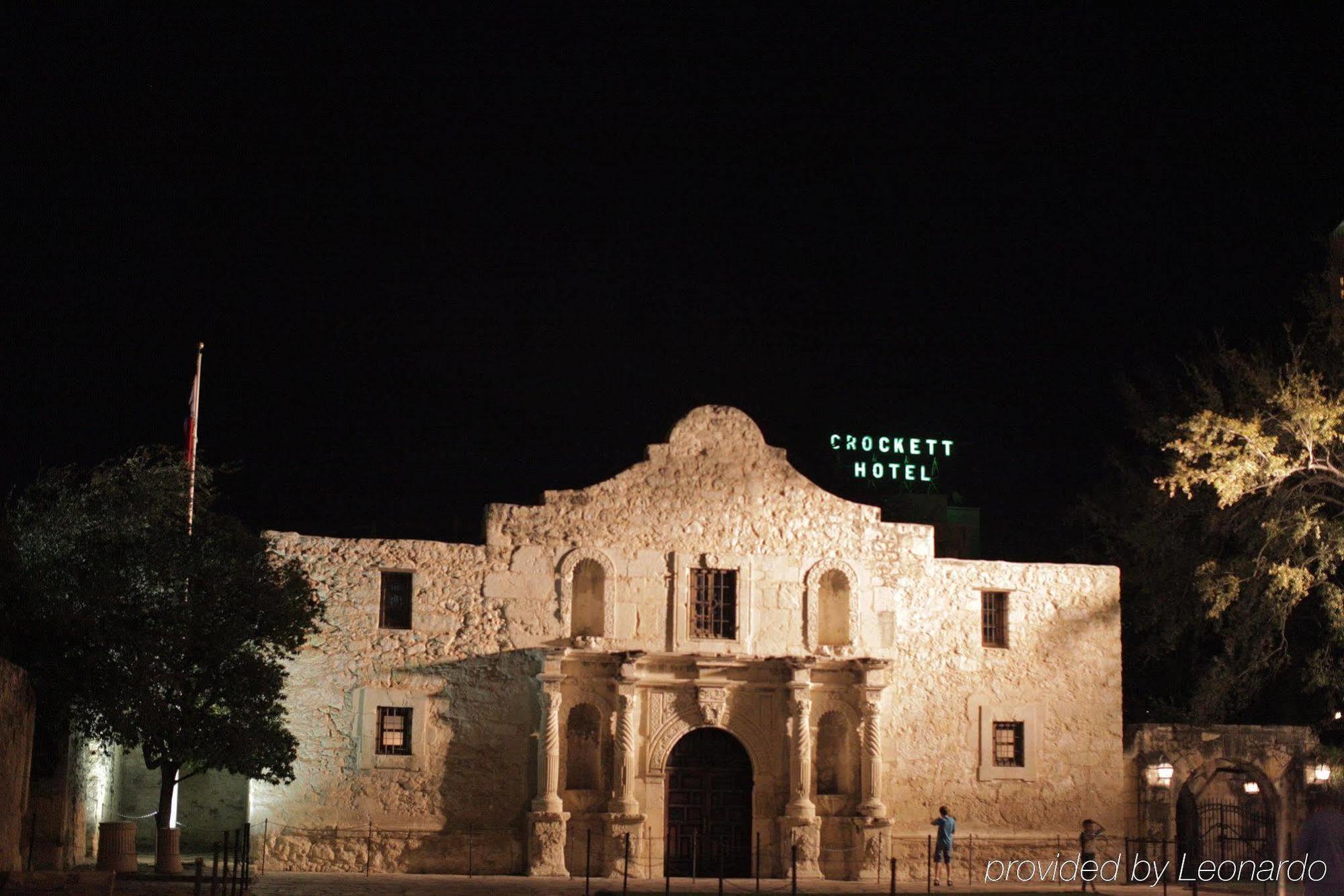 Comfort Suites Alamo-River Walk San Antonio Exterior photo